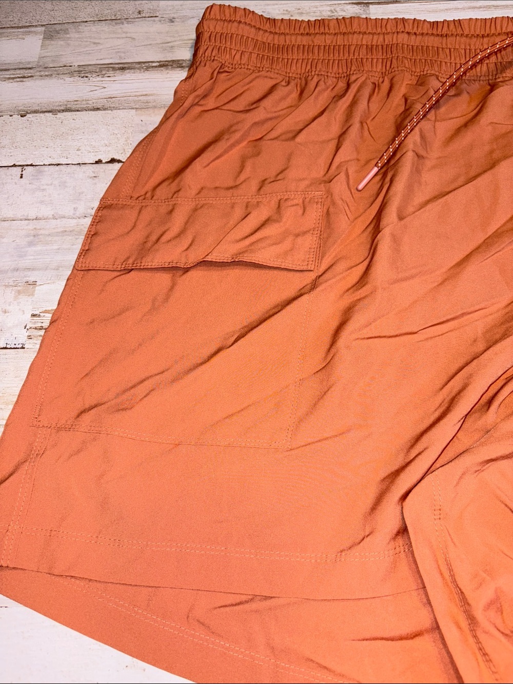 Old Navy Strechtech Drawstring Shorts in Rust Brown Plus Size 3X - Picture 6 of 14